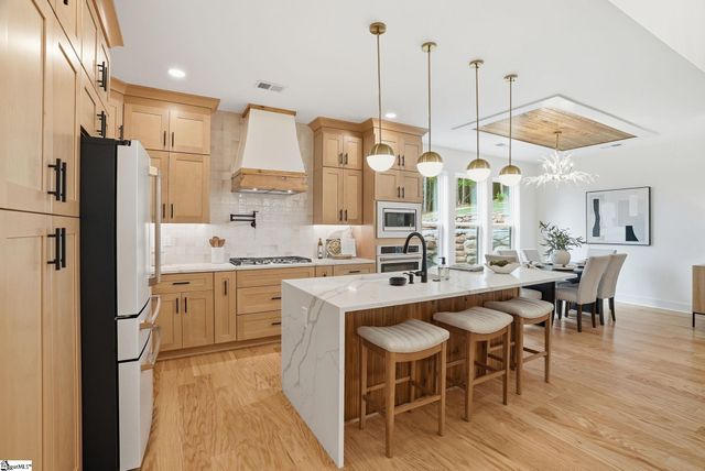 119 S Shore Drive, Fair Play, SC 29643