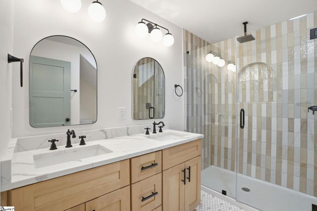 119 S Shore Drive, Fair Play, SC 29643