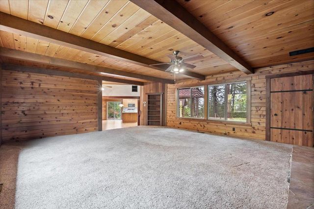 21607 Rambling Rd, Grass Valley, CA 95945