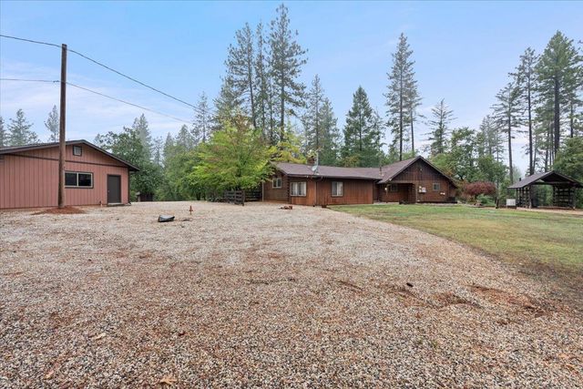 21607 Rambling Rd, Grass Valley, CA 95945