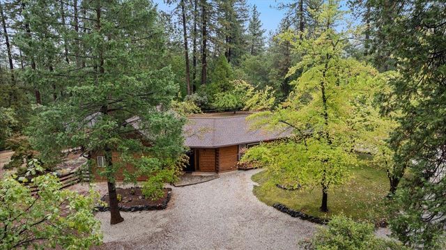 21607 Rambling Rd, Grass Valley, CA 95945