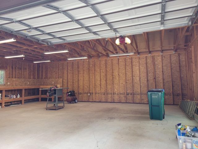 21607 Rambling Rd, Grass Valley, CA 95945