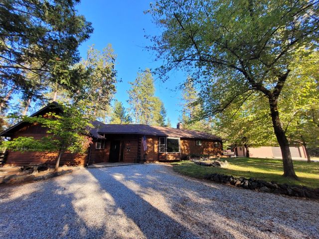 21607 Rambling Rd, Grass Valley, CA 95945