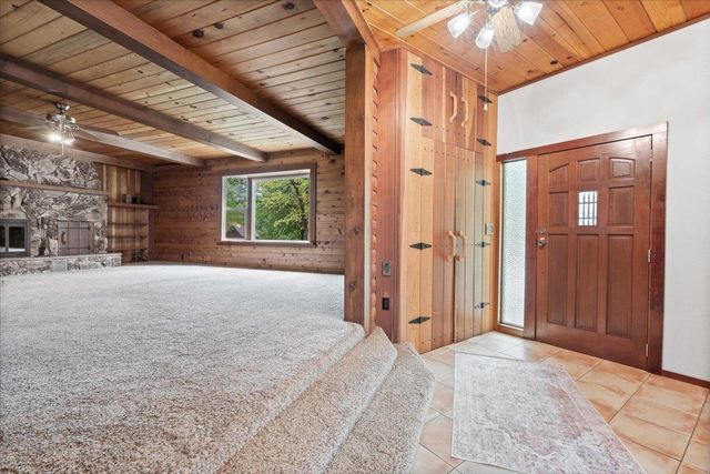 21607 Rambling Rd, Grass Valley, CA 95945