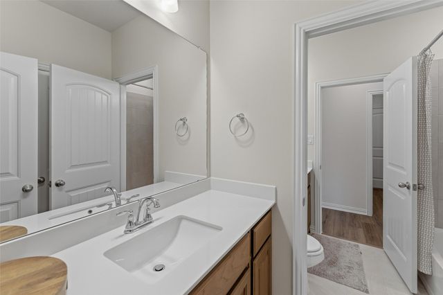 3512 Helena Street, Gainesville, TX 76240