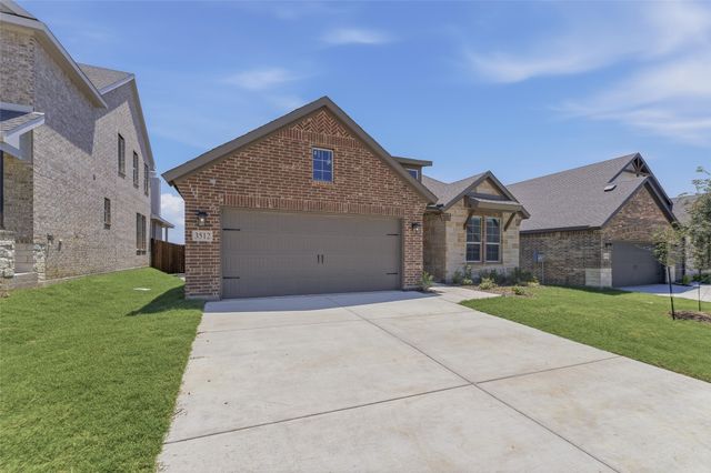 3512 Helena Street, Gainesville, TX 76240