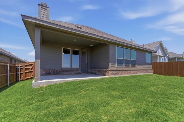 3512 Helena Street, Gainesville, TX 76240