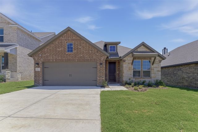 3512 Helena Street, Gainesville, TX 76240