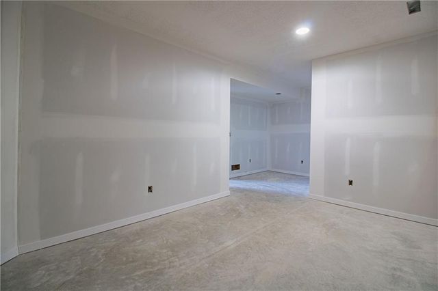 284 SW Business 13 Highway, Warrensburg, MO 64093