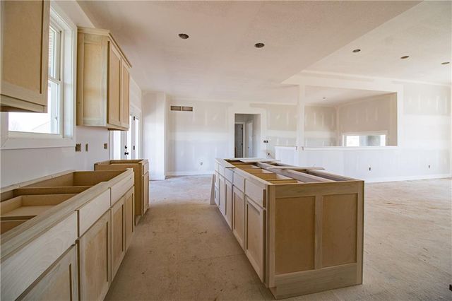 284 SW Business 13 Highway, Warrensburg, MO 64093