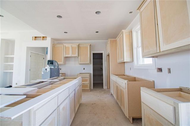 284 SW Business 13 Highway, Warrensburg, MO 64093