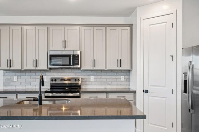 15741 W CORTE DEL SOL ESTE --, Waddell, AZ 85355