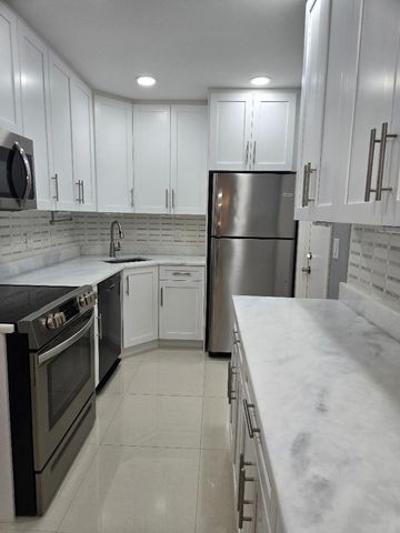 639 W Oakland Park Boulevard 114-D, Wilton Manors, FL 33311