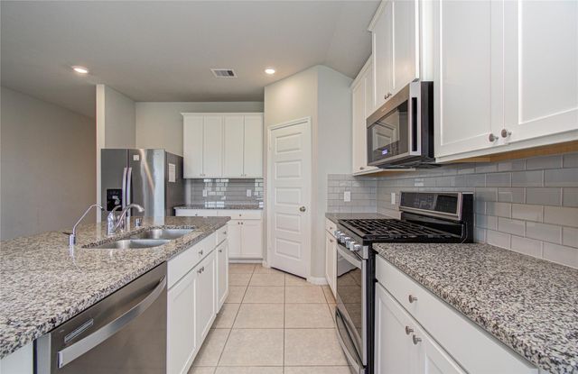 2815 Dry Creek Drive, Missouri City, TX 77459