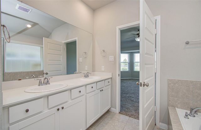 2815 Dry Creek Drive, Missouri City, TX 77459