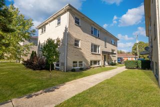 740 E North Broadway Street B, Lombard, IL 60148