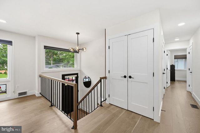 13900 CONGRESS DR, Rockville, MD 20853