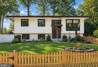 13900 CONGRESS DR, Rockville, MD 20853