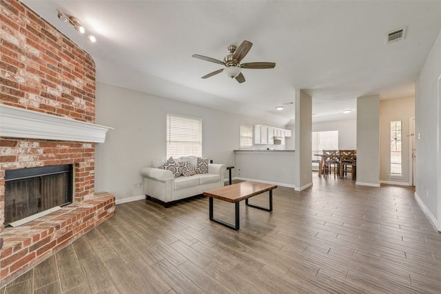 1016 Woodside Lane, Seagoville, TX 75159