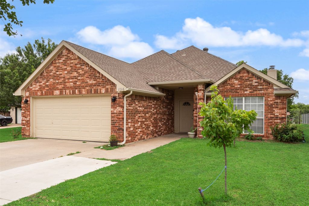 1016 Woodside Lane, Seagoville, TX 75159