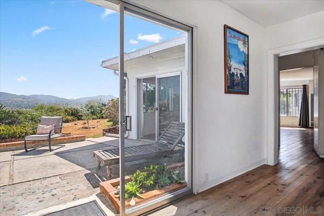 630 Cortez Ave, Vista, CA 92084