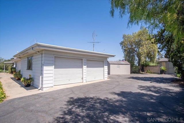 630 Cortez Ave, Vista, CA 92084