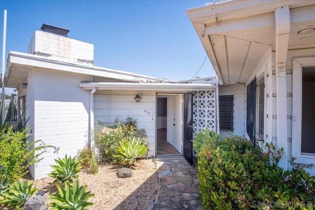 630 Cortez Ave, Vista, CA 92084