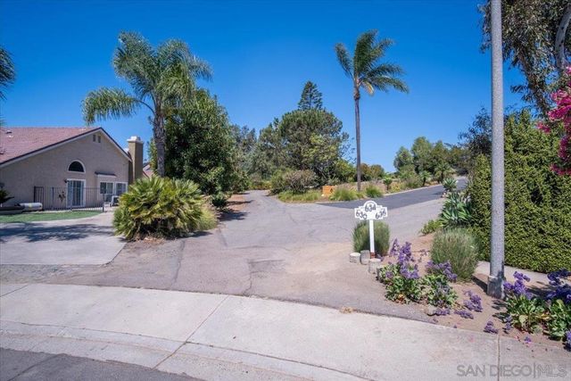 630 Cortez Ave, Vista, CA 92084