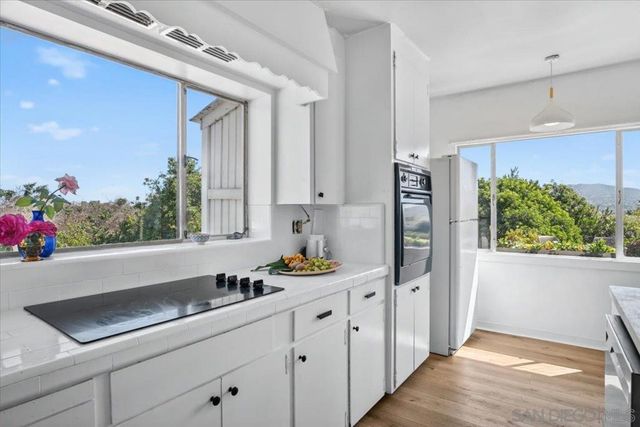 630 Cortez Ave, Vista, CA 92084