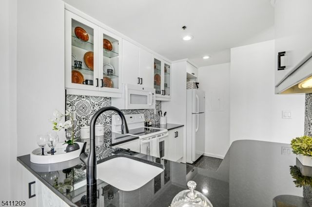 600 Harbor Blvd, 926 926, Weehawken Twp., NJ 07086