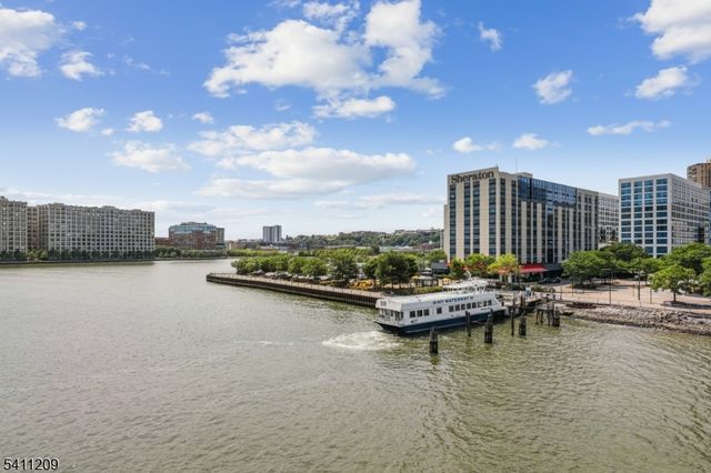 600 Harbor Blvd, 926 926, Weehawken Twp., NJ 07086