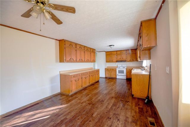 194 Boulevard St, Cleveland, GA 30528