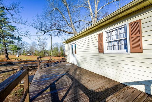 194 Boulevard St, Cleveland, GA 30528