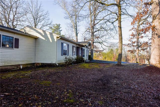 194 Boulevard St, Cleveland, GA 30528