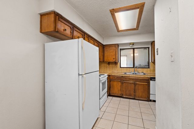 3317 Otranto Dr, Corpus Christi, TX 78418