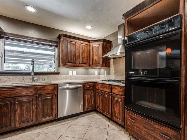 1625 N Union Avenue, Shawnee, OK 74804