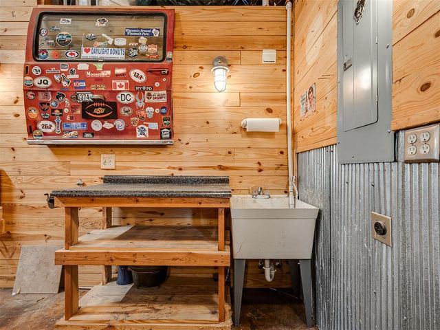 1625 N Union Avenue, Shawnee, OK 74804