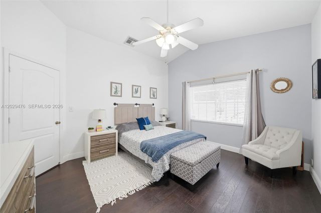 531 SW 176th Ave, Pembroke Pines, FL 33029