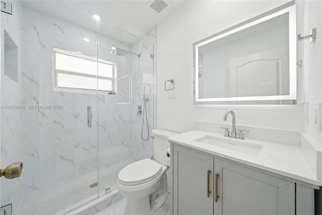 531 SW 176th Ave, Pembroke Pines, FL 33029