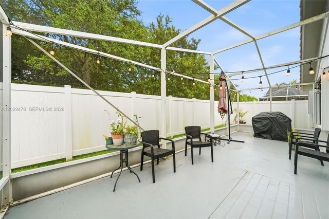 531 SW 176th Ave, Pembroke Pines, FL 33029