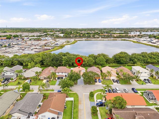 531 SW 176th Ave, Pembroke Pines, FL 33029