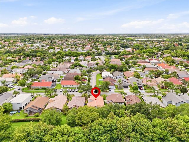 531 SW 176th Ave, Pembroke Pines, FL 33029