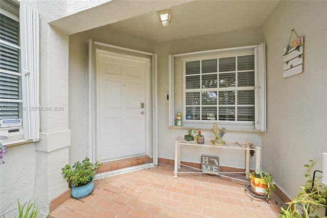 531 SW 176th Ave, Pembroke Pines, FL 33029