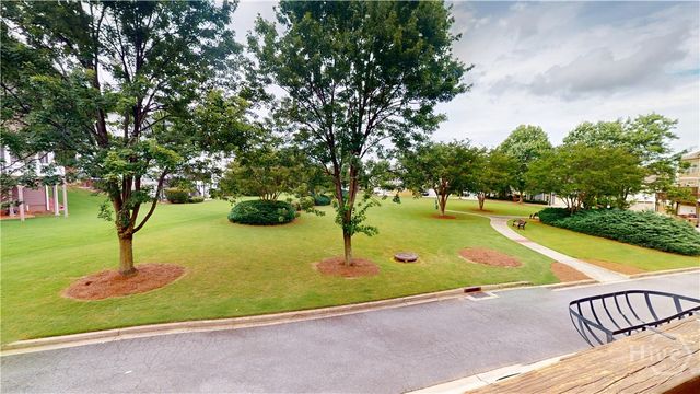 635 Grove Manor Park, Suwanee, GA 30024