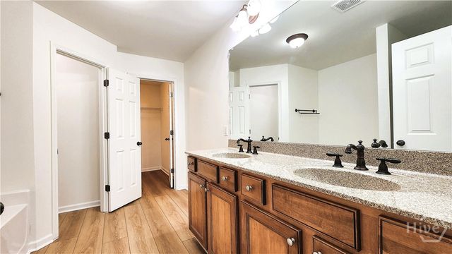 635 Grove Manor Park, Suwanee, GA 30024