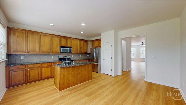 635 Grove Manor Park, Suwanee, GA 30024