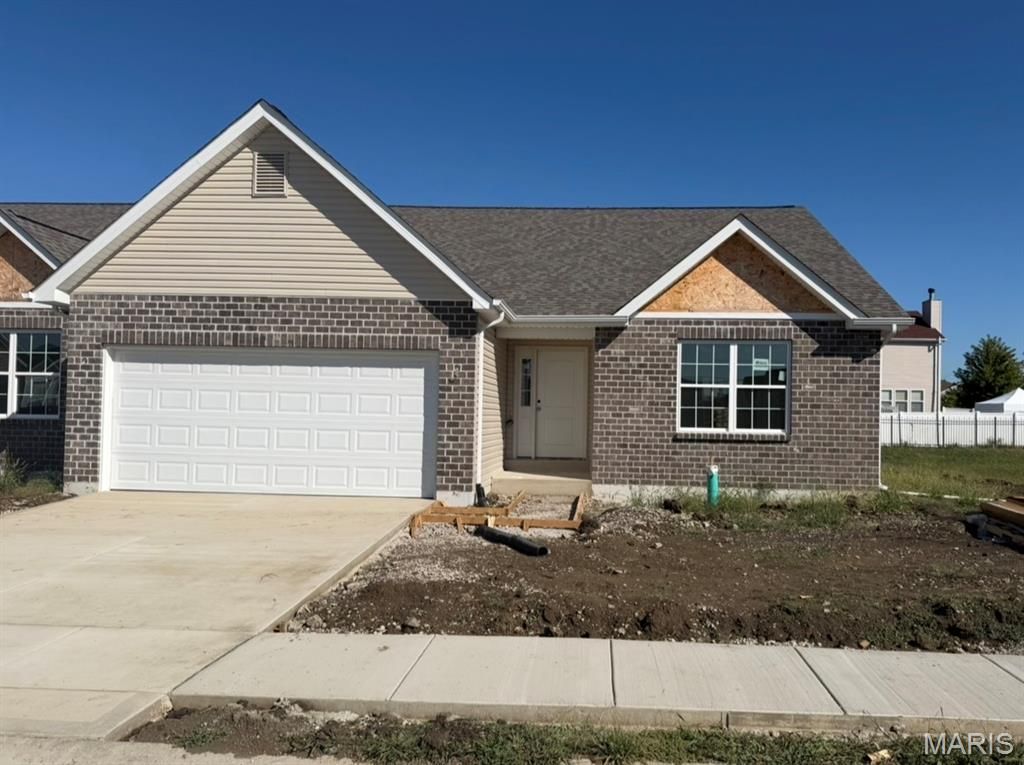 1737 Old Park Lane, Swansea, IL 62226