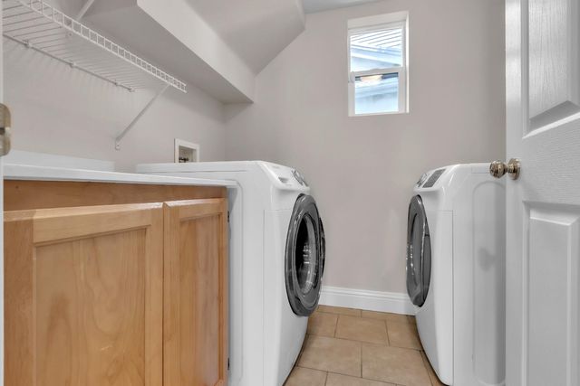 9421 Clift Ct, Elk Grove, CA 95624