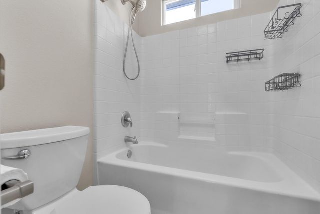 9421 Clift Ct, Elk Grove, CA 95624