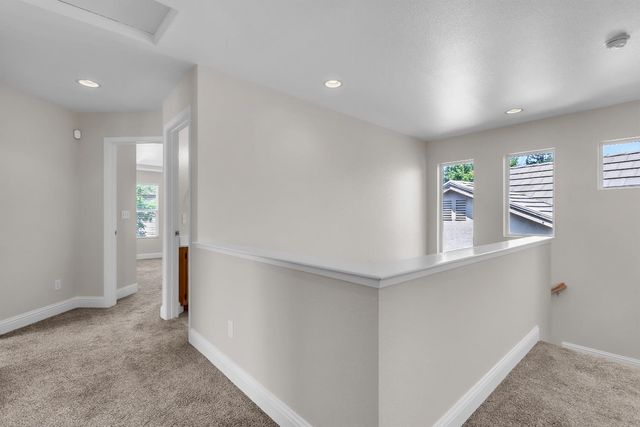 9421 Clift Ct, Elk Grove, CA 95624